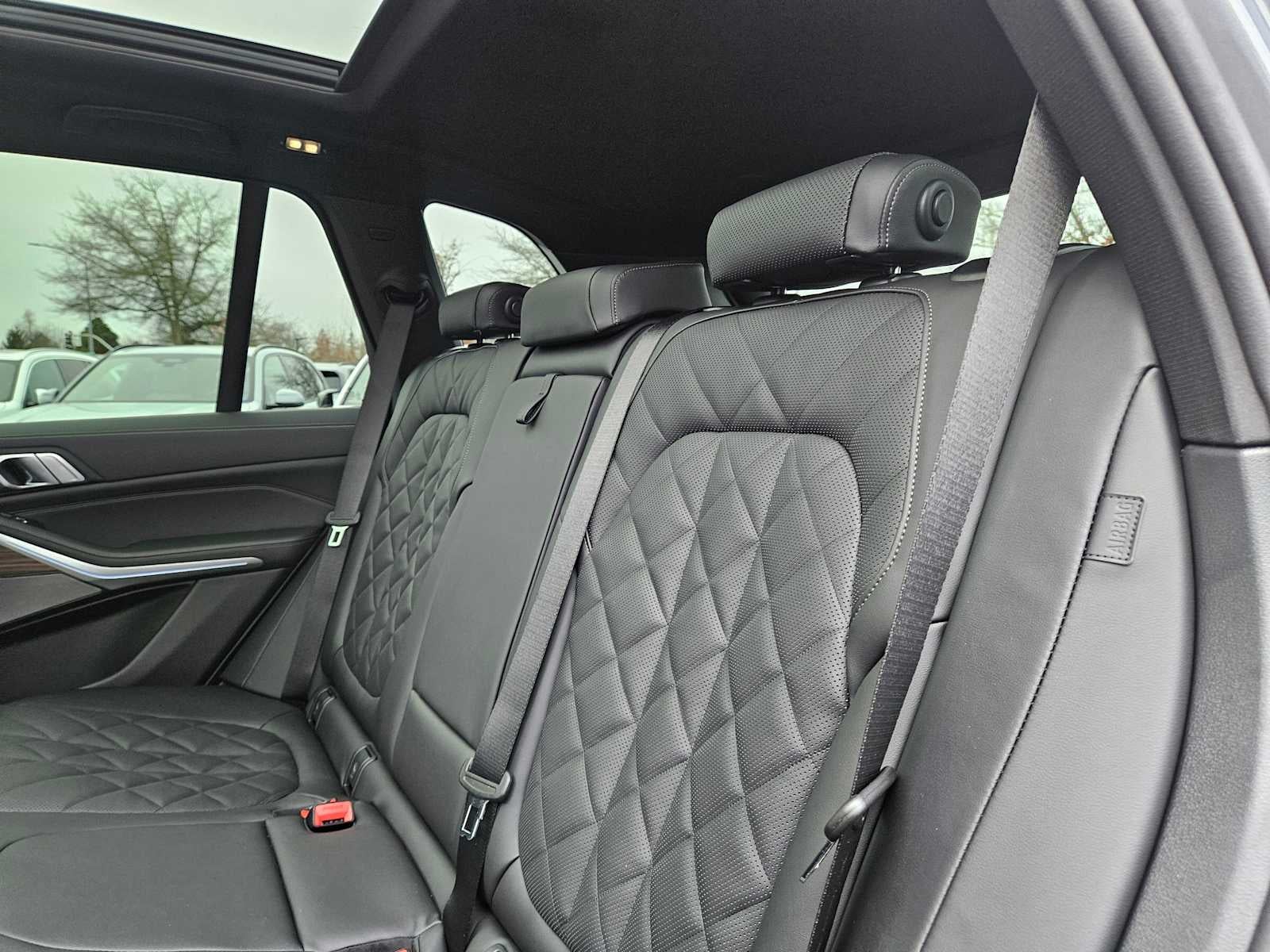 2026 BMW X5 xDrive50e xDrive50e