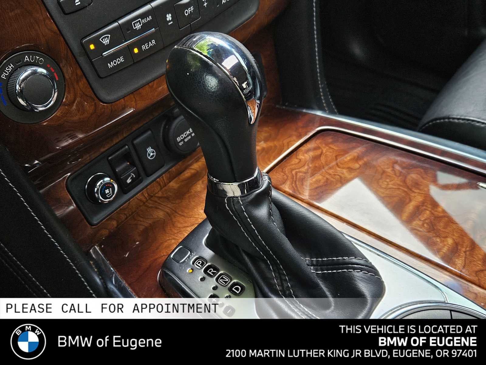 2015 INFINITI QX80 4WD 4dr