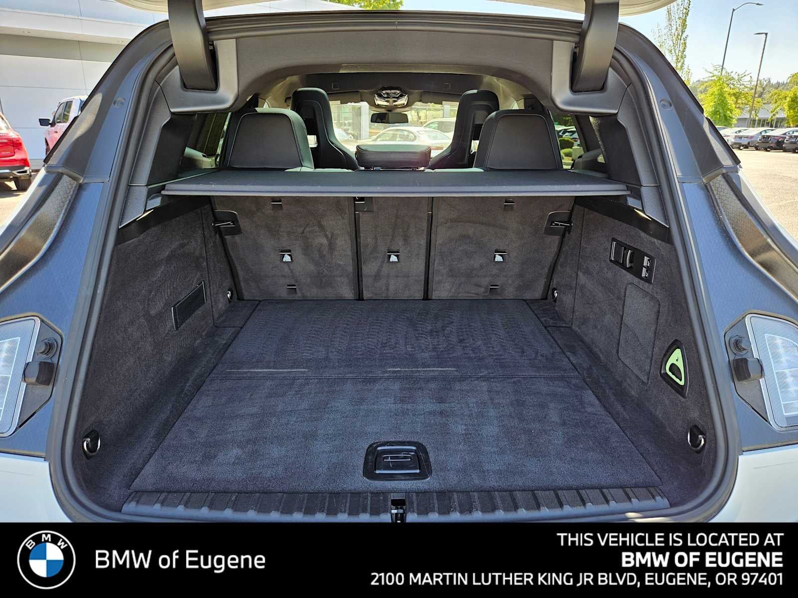 2025 BMW iX xDrive50