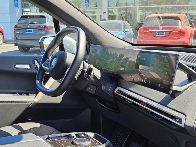 2025 BMW iX xDrive50