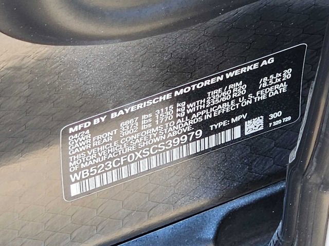 2025 BMW iX xDrive50