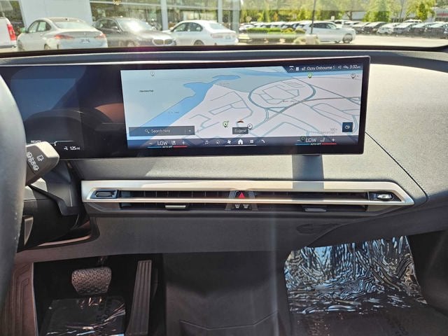 2025 BMW iX xDrive50
