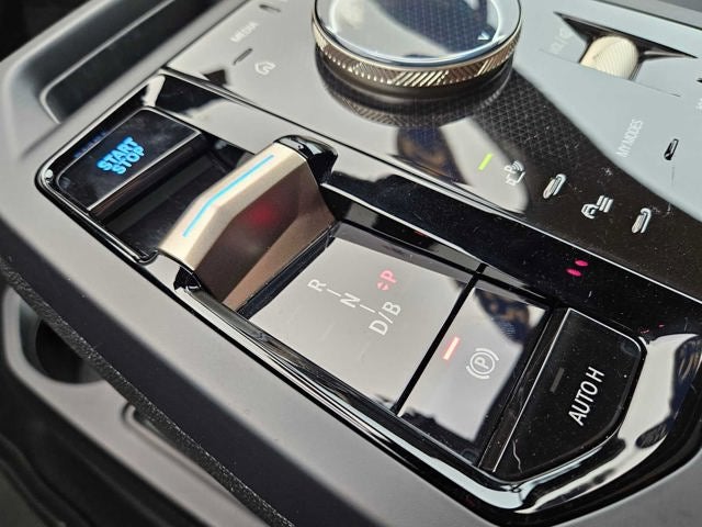 2025 BMW iX xDrive50