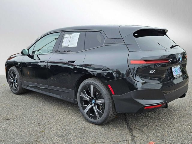 2025 BMW iX xDrive50