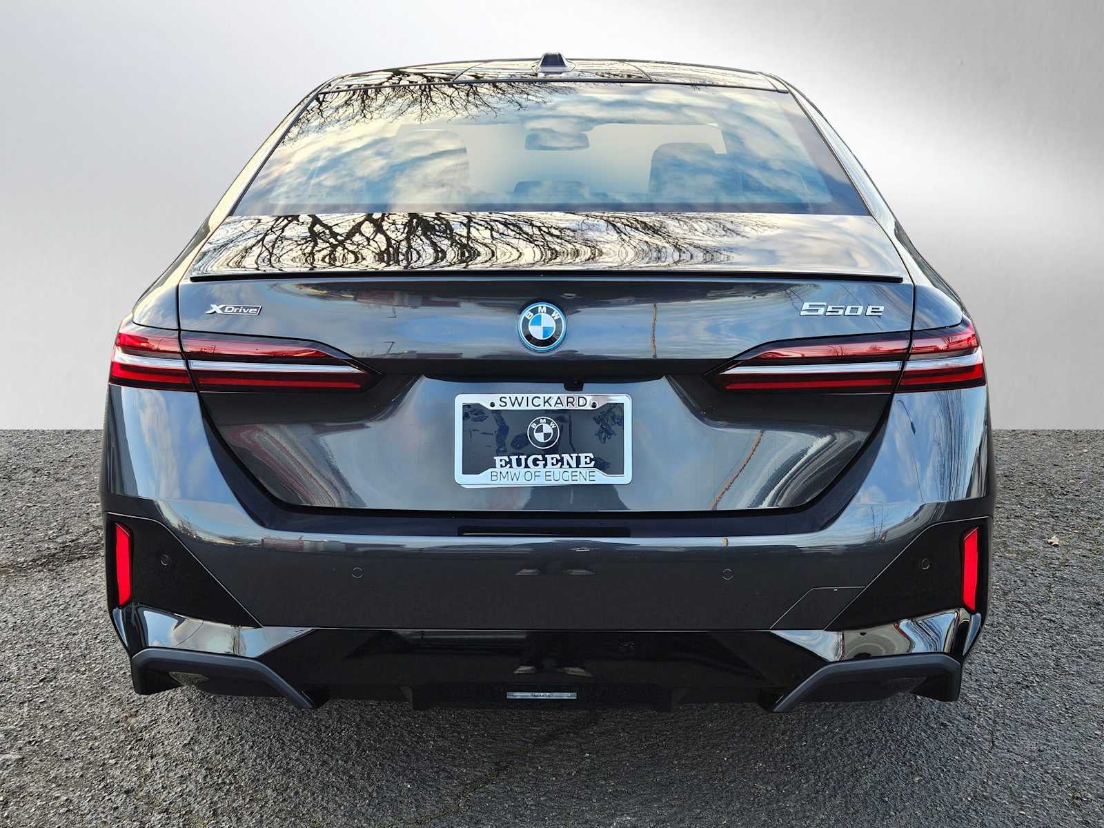 2026 BMW 5 Series 550e xDrive