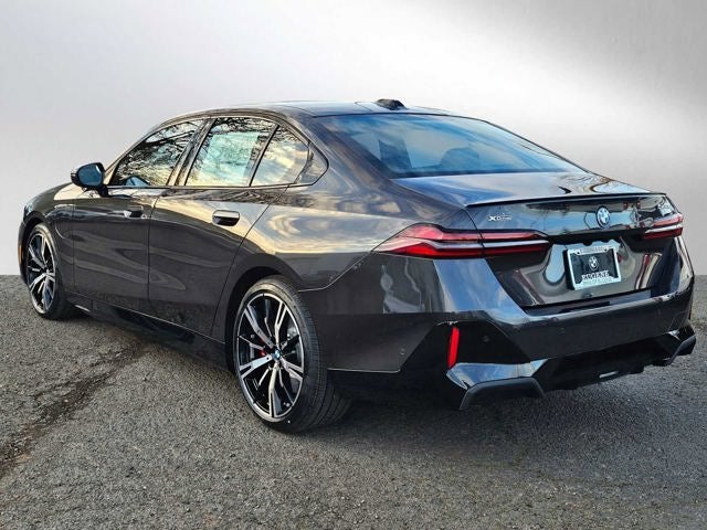 2026 BMW 5 Series 550e xDrive