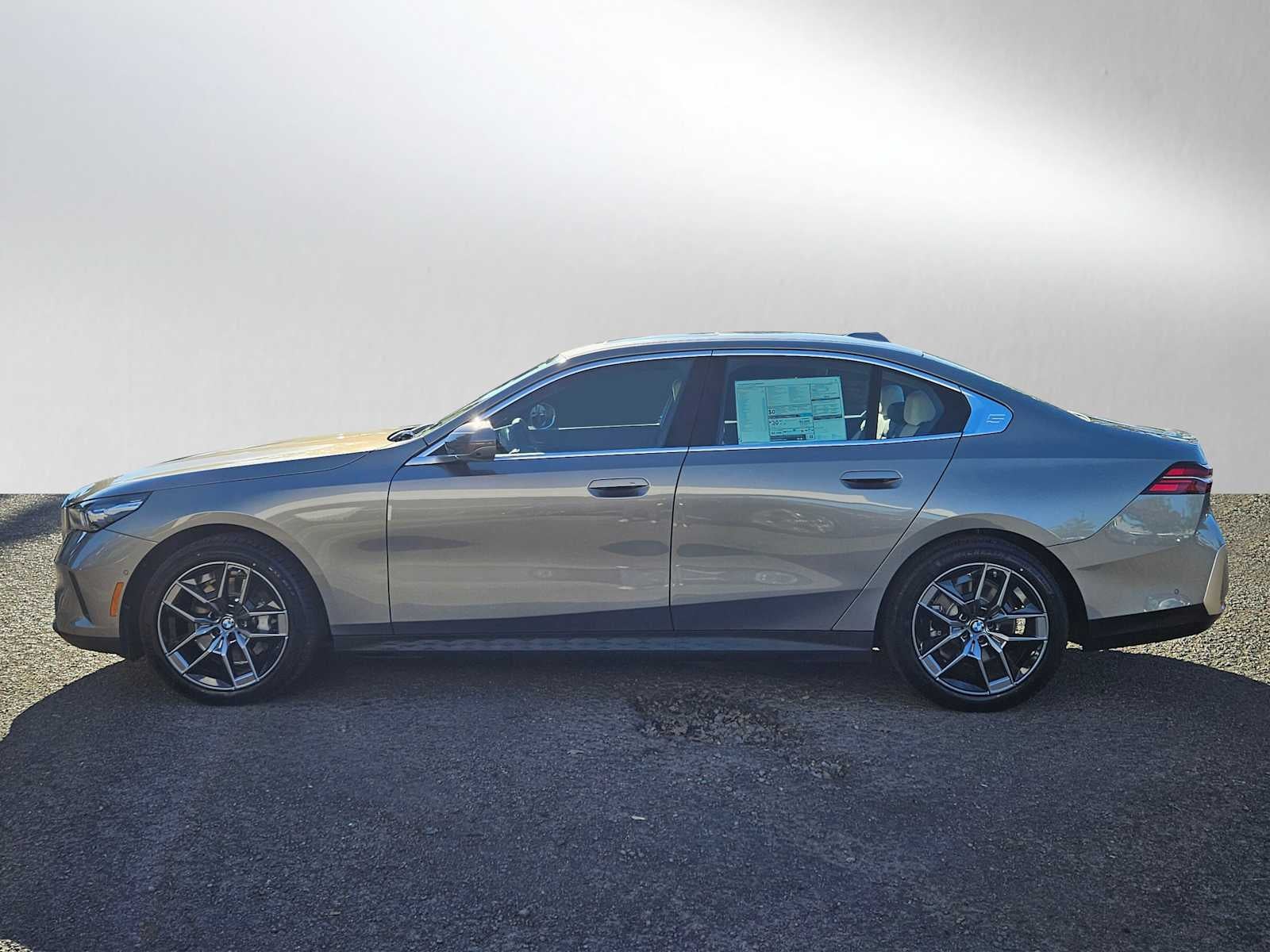 2026 BMW 5 Series 530i xDrive