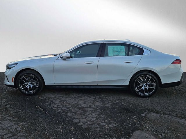 2026 BMW 5 Series 530i xDrive