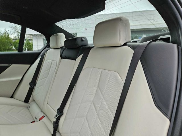 2026 BMW 5 Series 530i xDrive