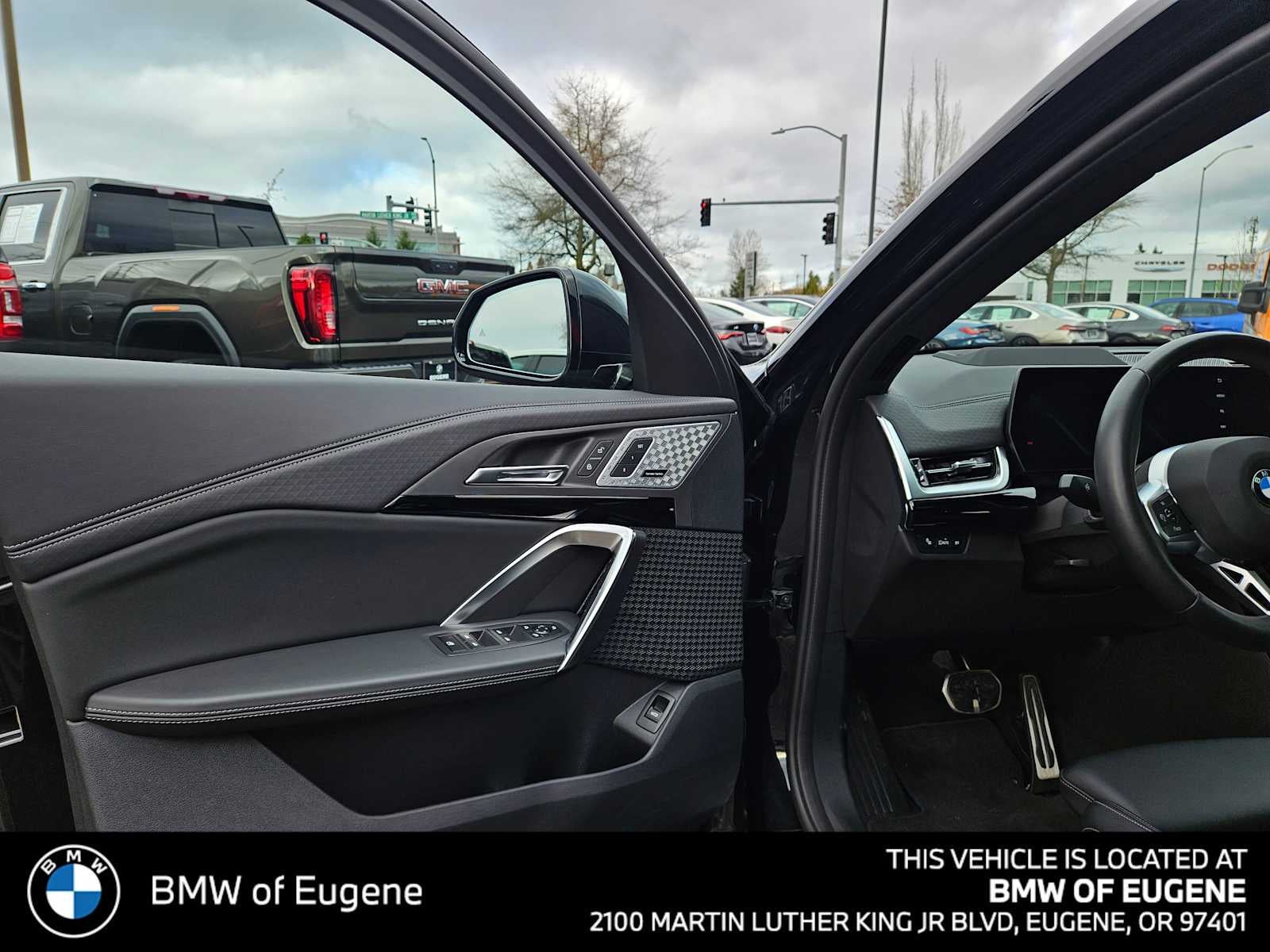 2025 BMW X2 xDrive28i