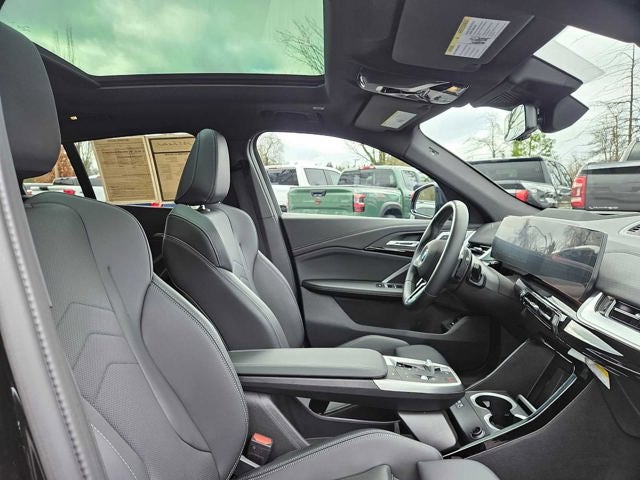 2025 BMW X2 xDrive28i