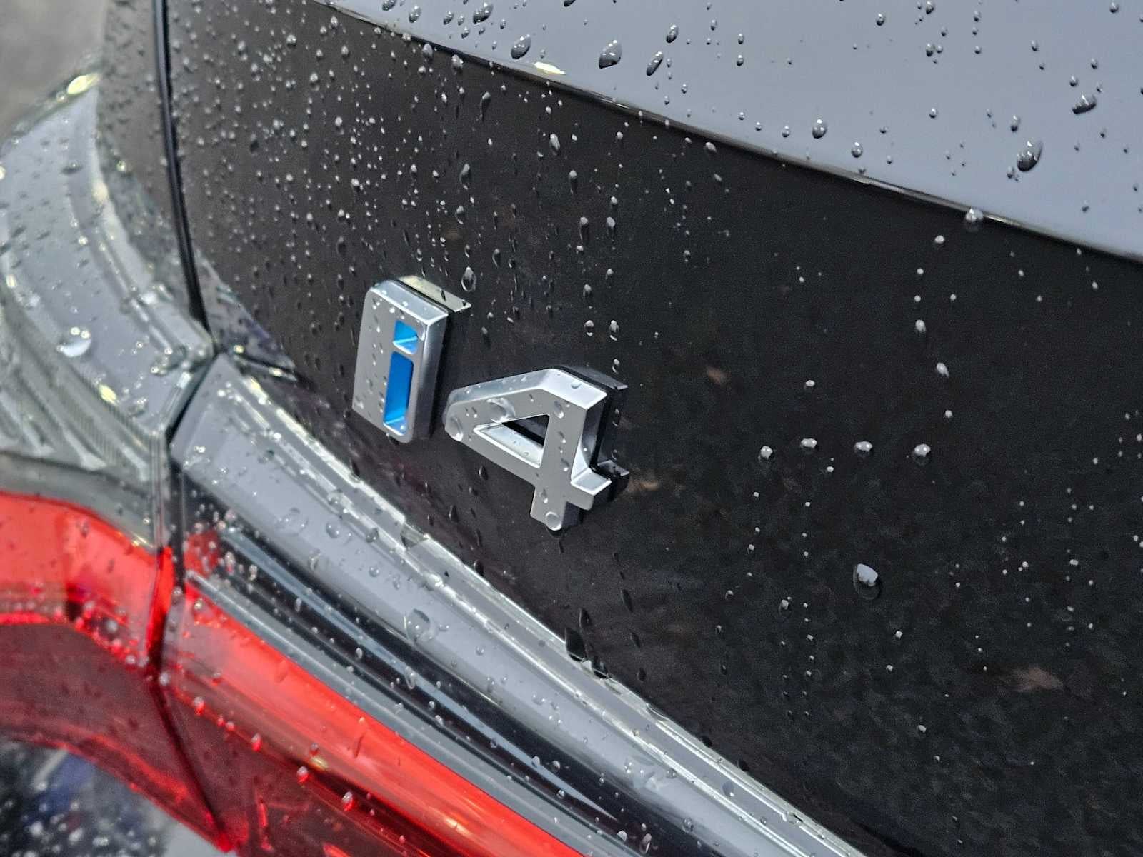 2025 BMW i4 xDrive40