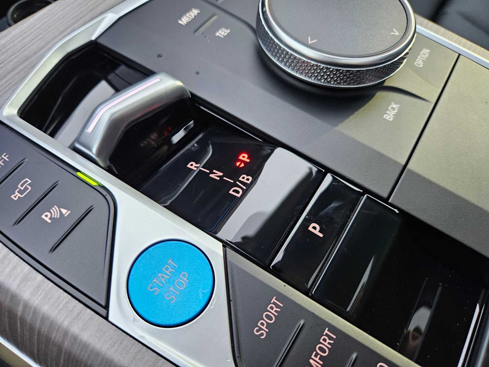 2025 BMW i4 xDrive40