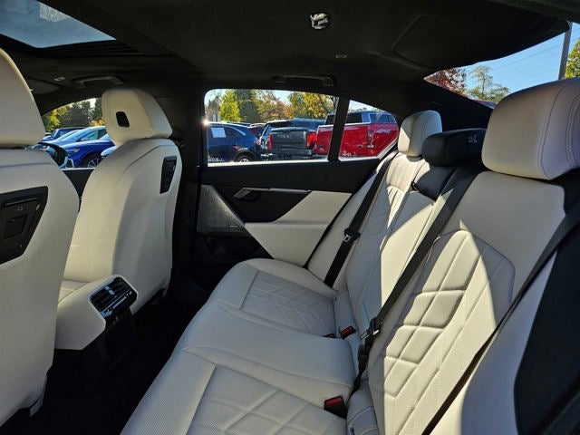 2026 BMW i5 eDrive40