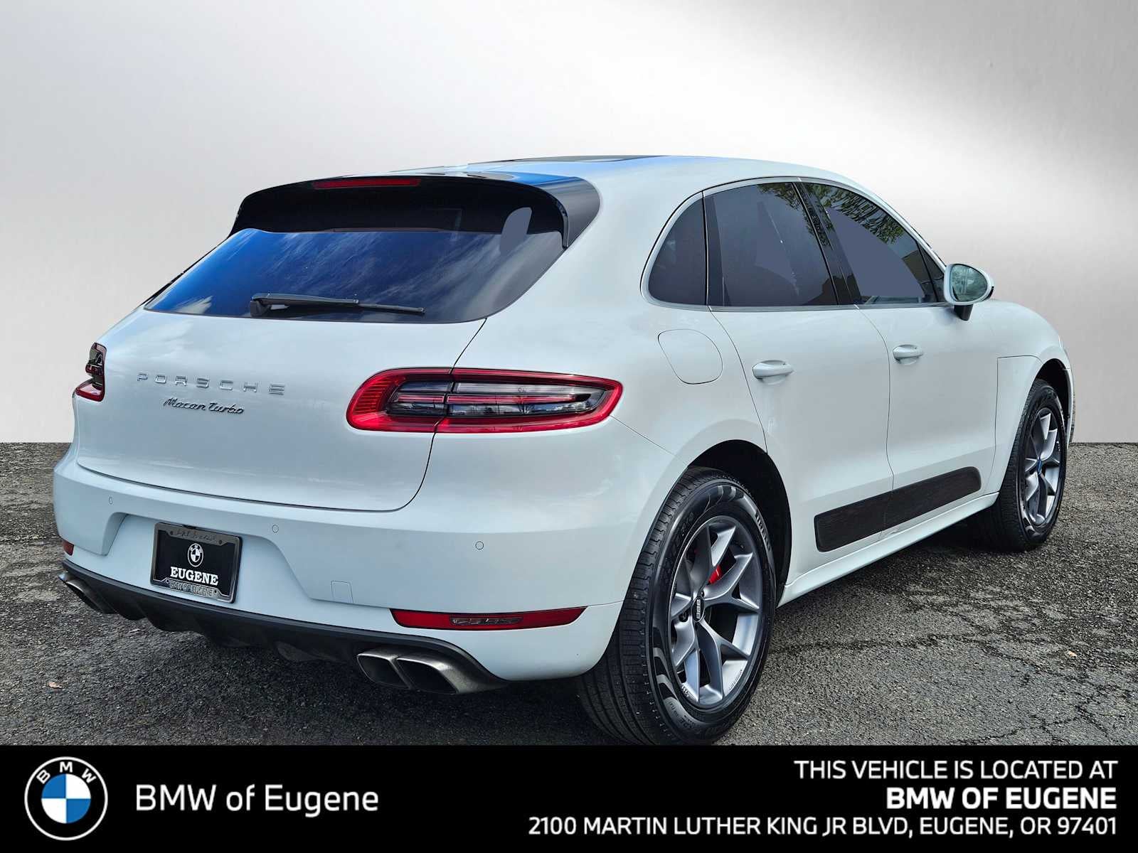 2015 Porsche Macan Turbo