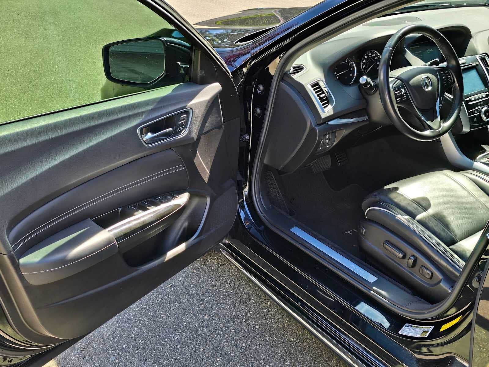 2019 Acura TLX w/Technology Pkg
