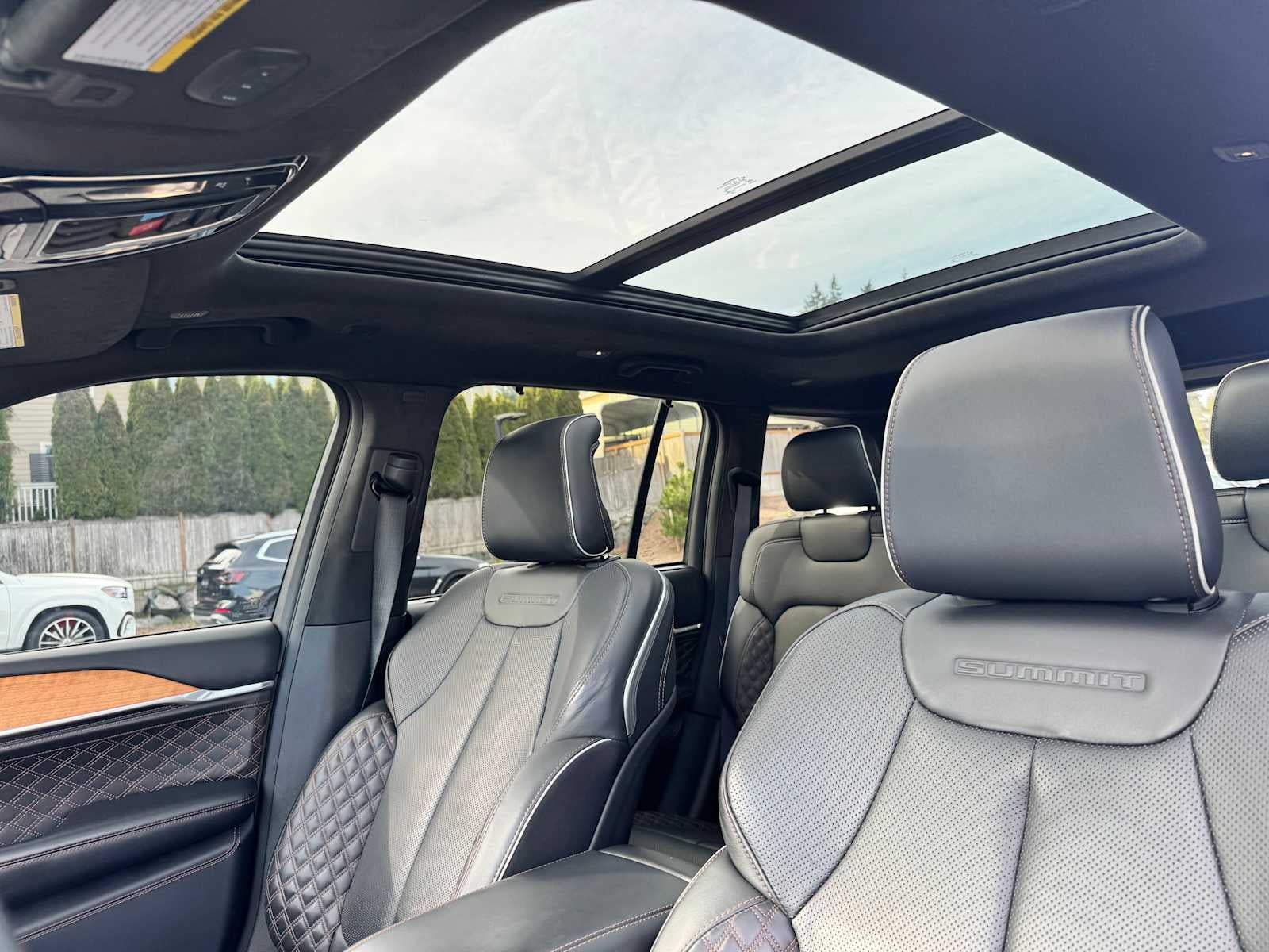 2022 Jeep Grand Cherokee 4xe Summit Reserve