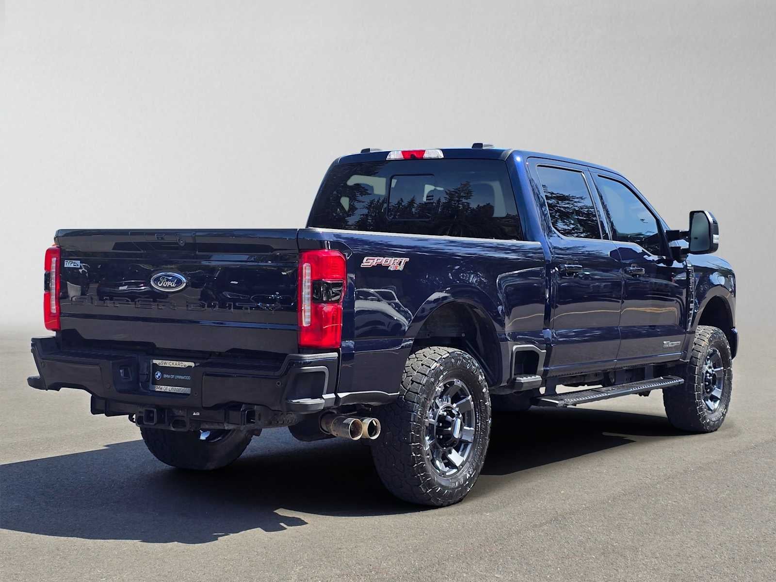 2024 Ford Super Duty F-250 Pickup LARIAT