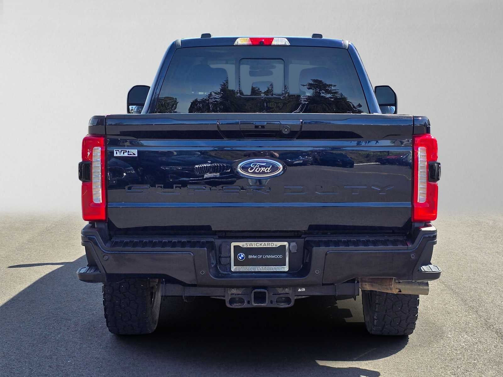 2024 Ford Super Duty F-250 Pickup LARIAT