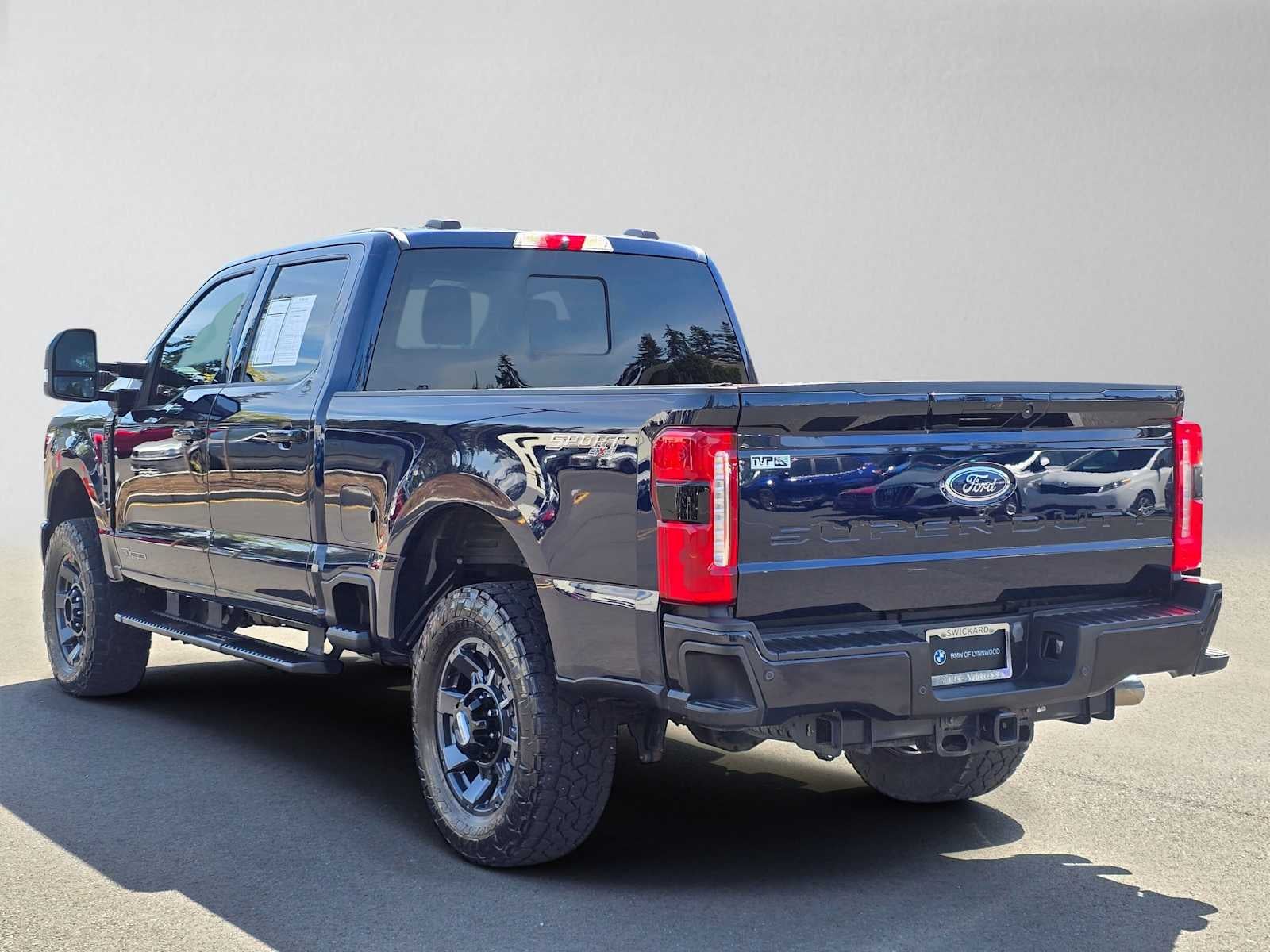 2024 Ford Super Duty F-250 Pickup LARIAT