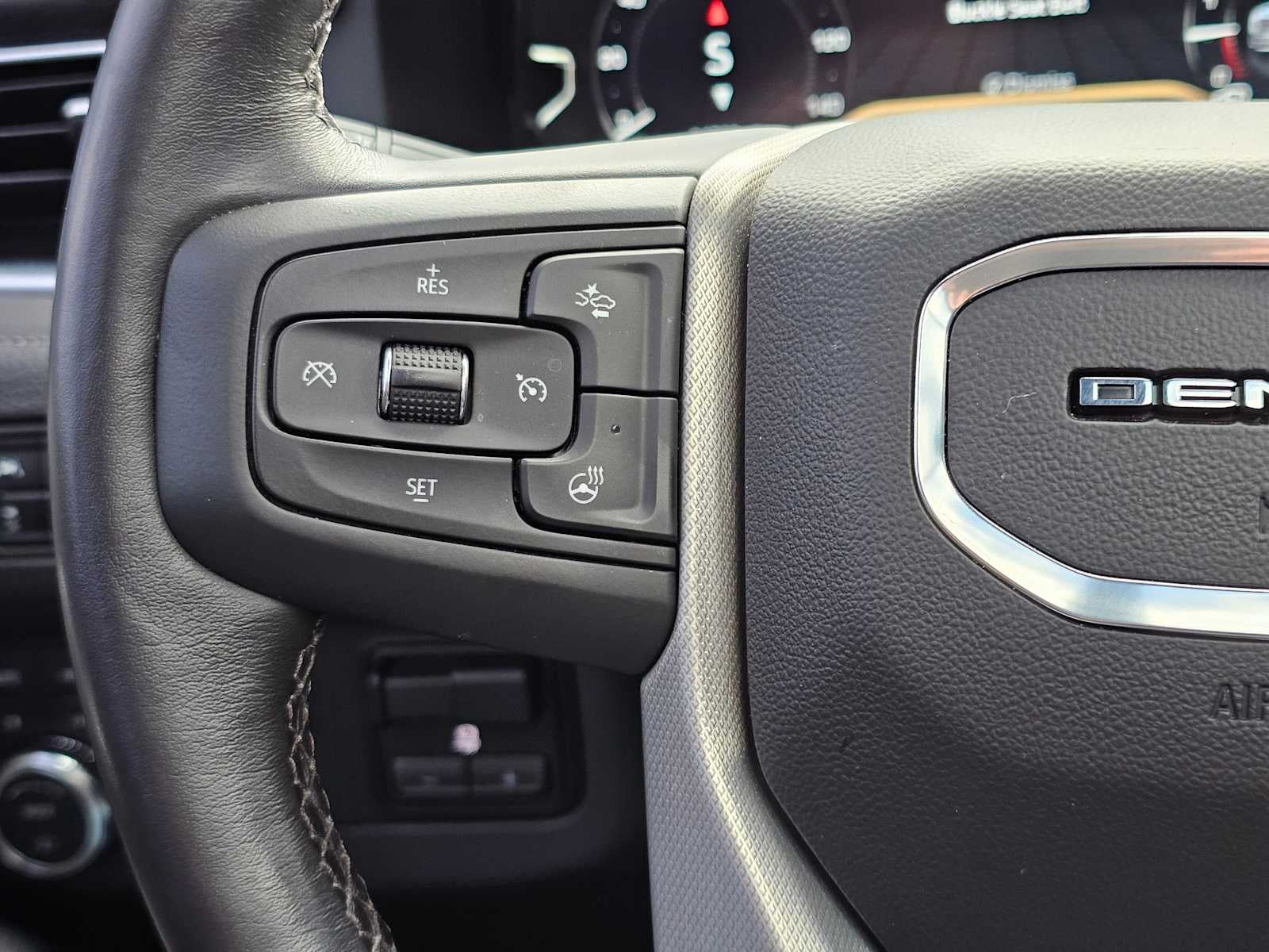 2022 GMC Yukon Denali Denali