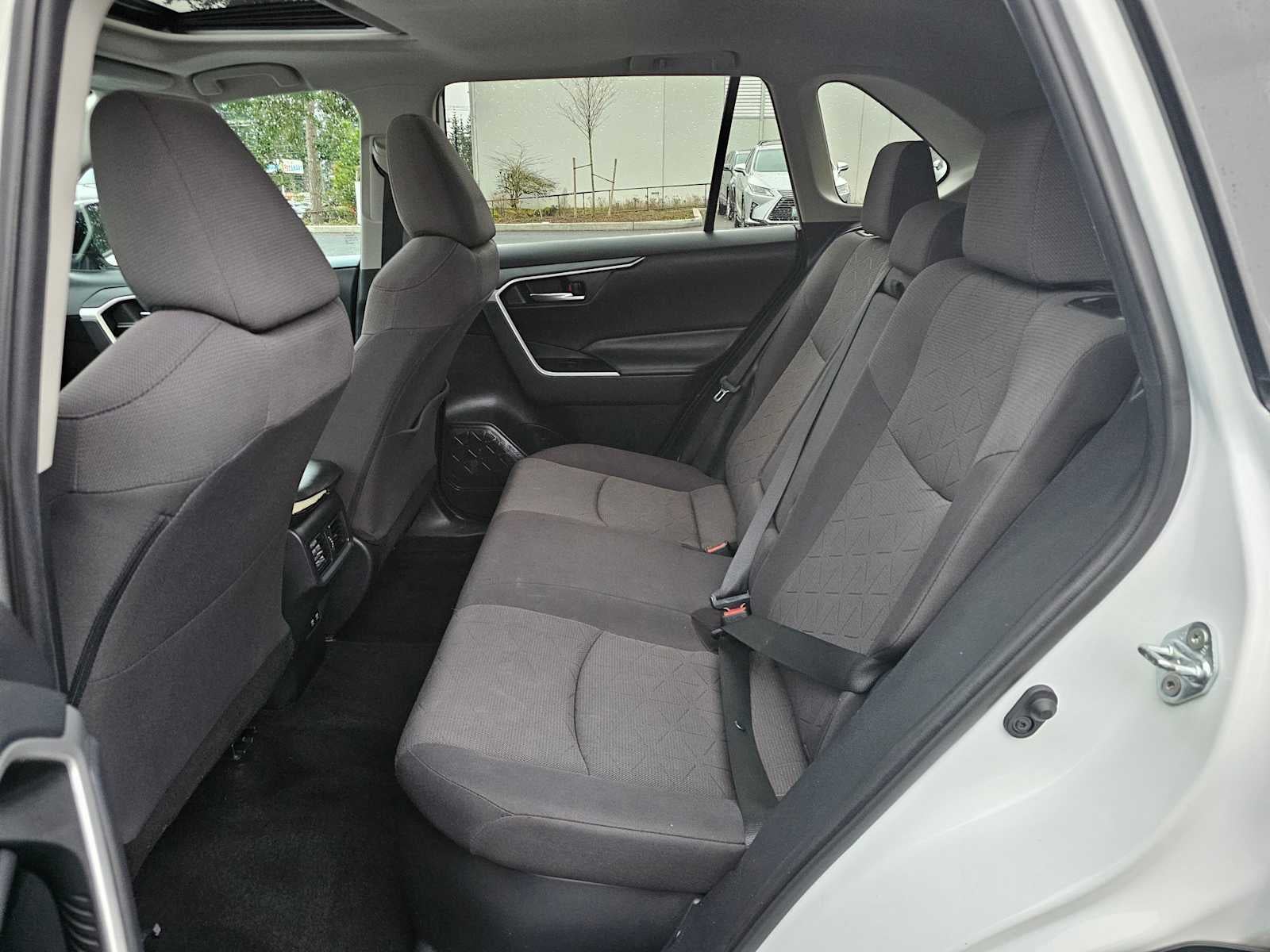 2019 Toyota RAV4 Hybrid XLE
