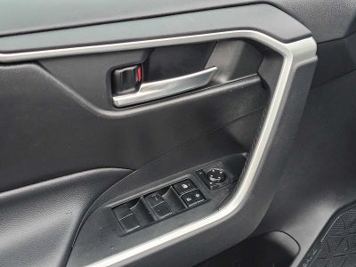 2019 Toyota RAV4 Hybrid XLE