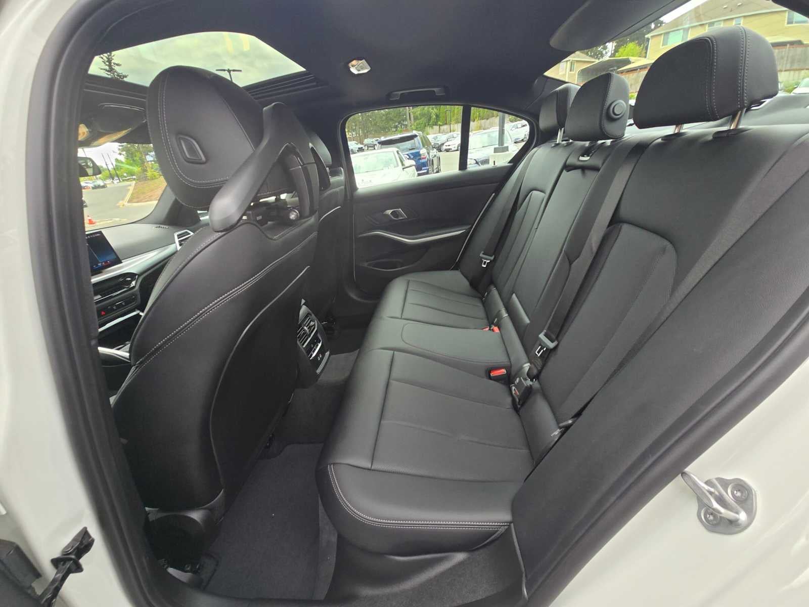 2025 BMW 330i xDrive 330i xDrive