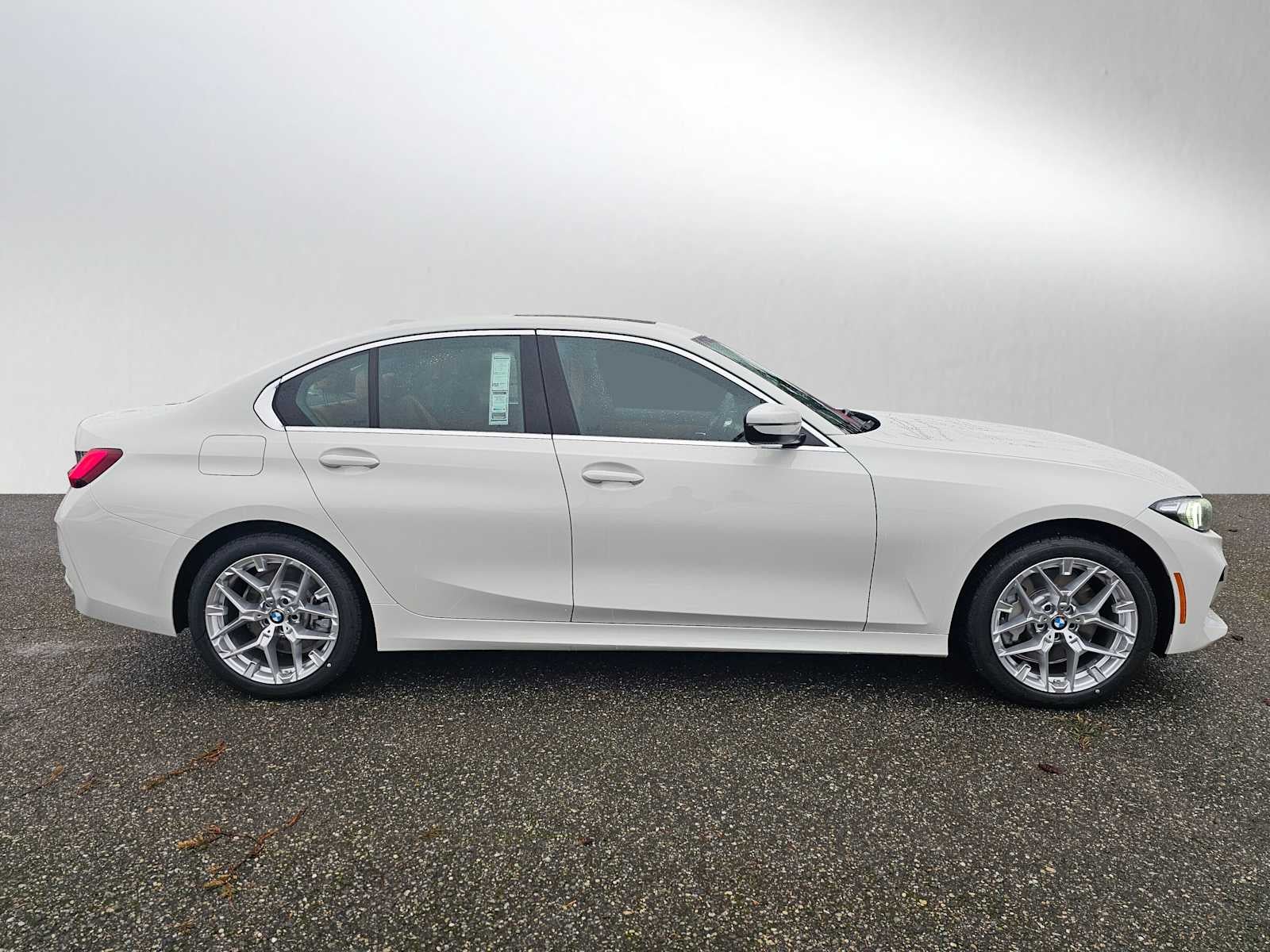 2025 BMW 3 Series 330i xDrive