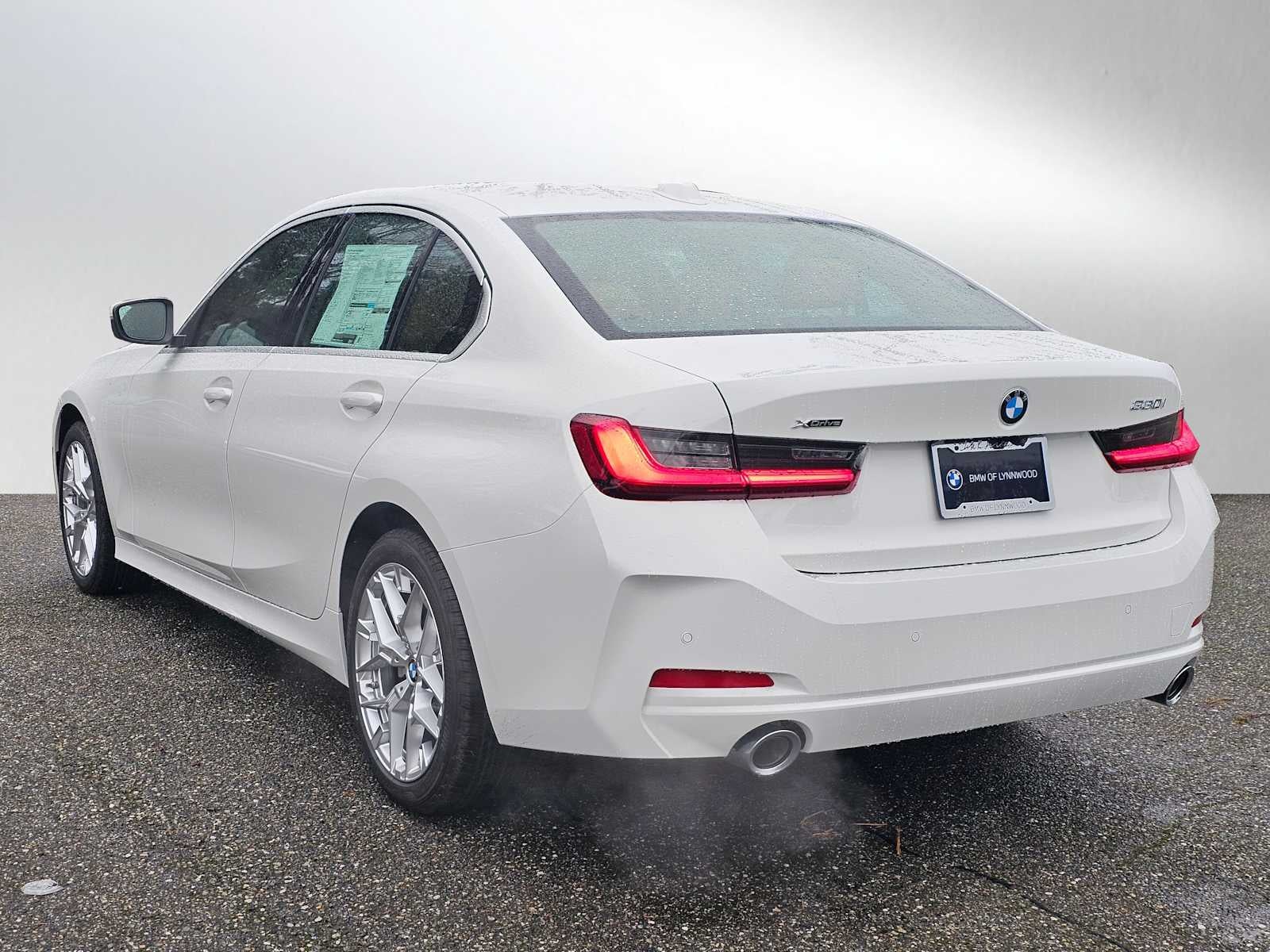 2025 BMW 3 Series 330i xDrive