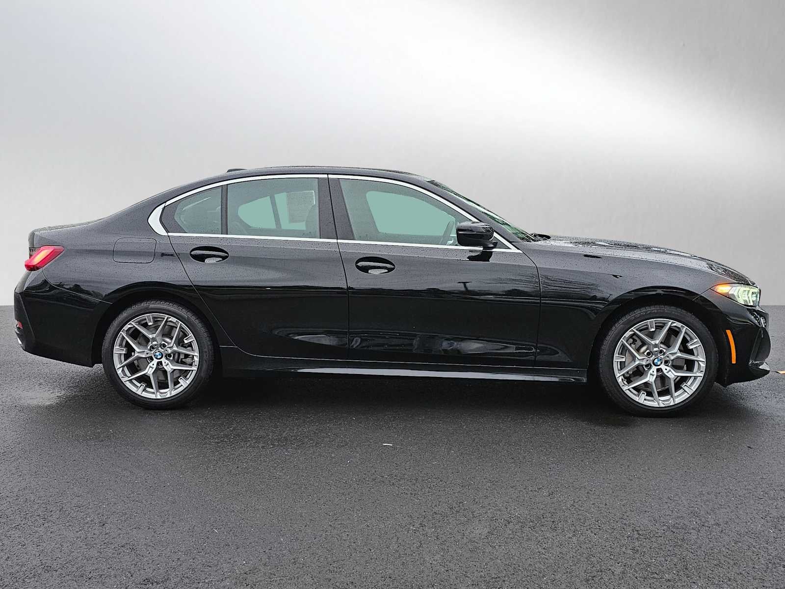 2025 BMW 3 Series 330i xDrive