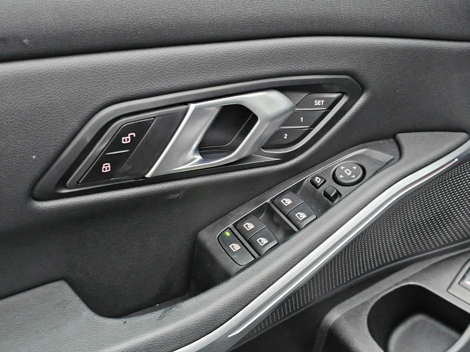 2025 BMW 3 Series 330i xDrive