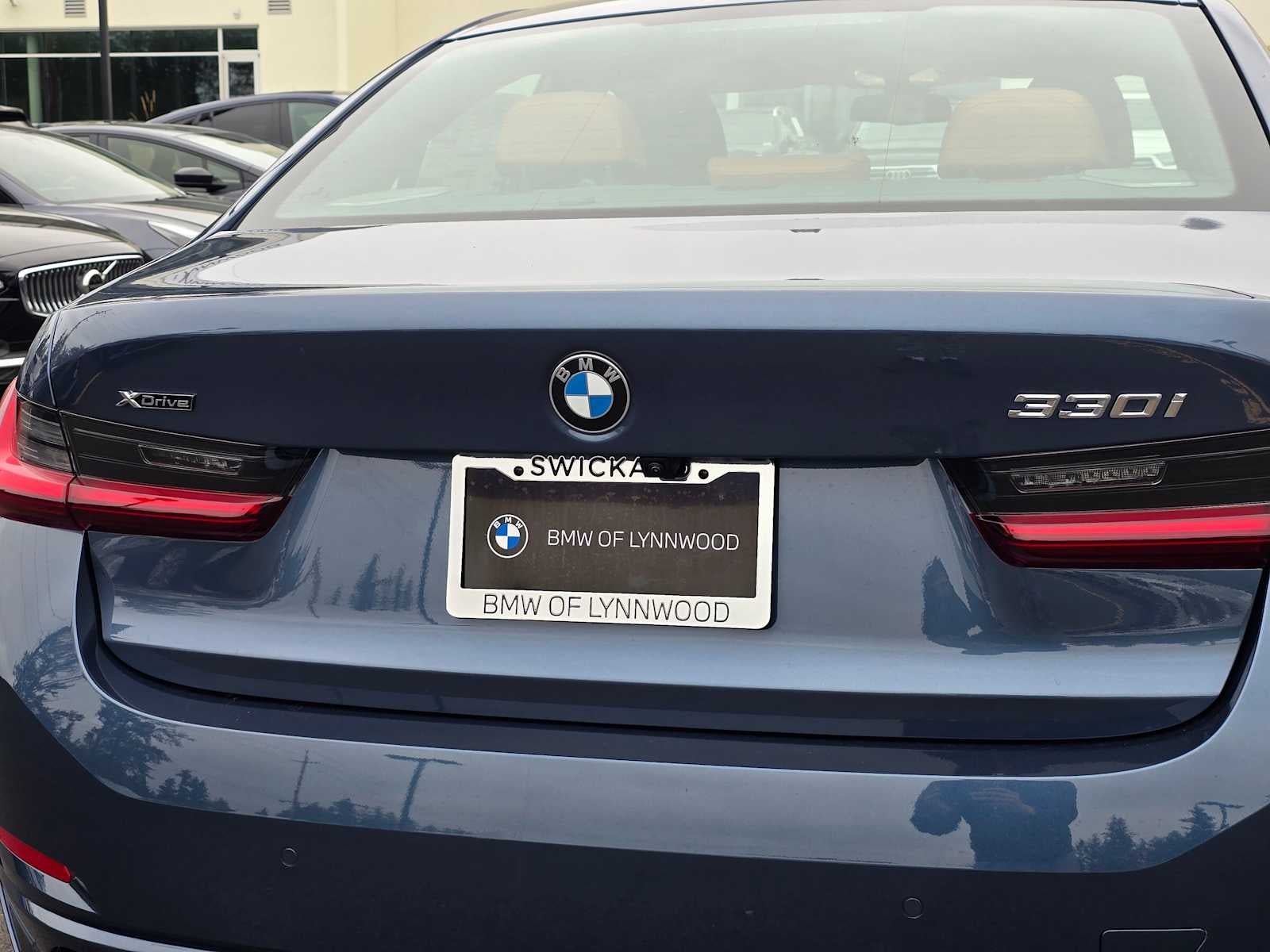 2025 BMW 3 Series 330i xDrive