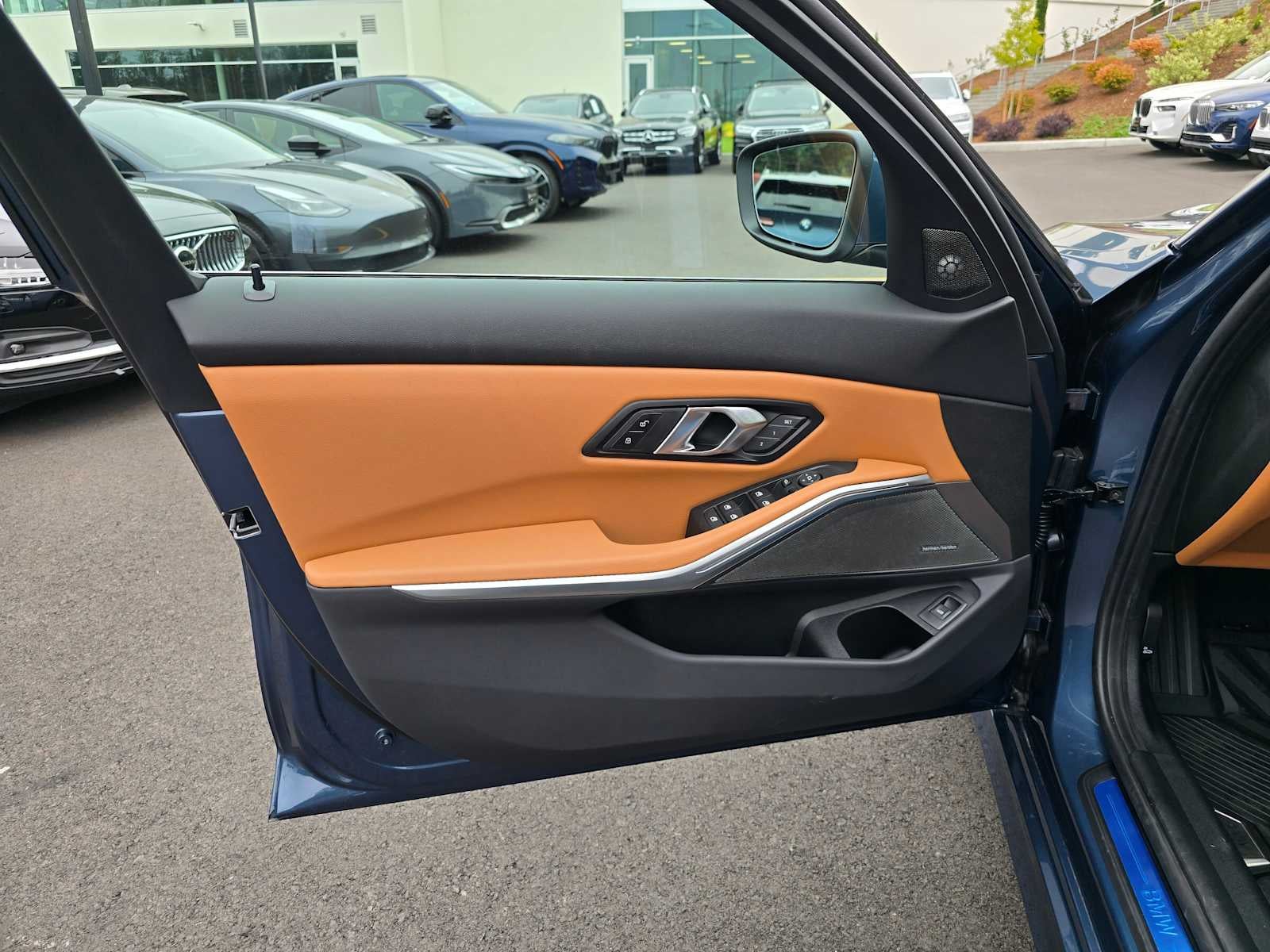 2025 BMW 3 Series 330i xDrive