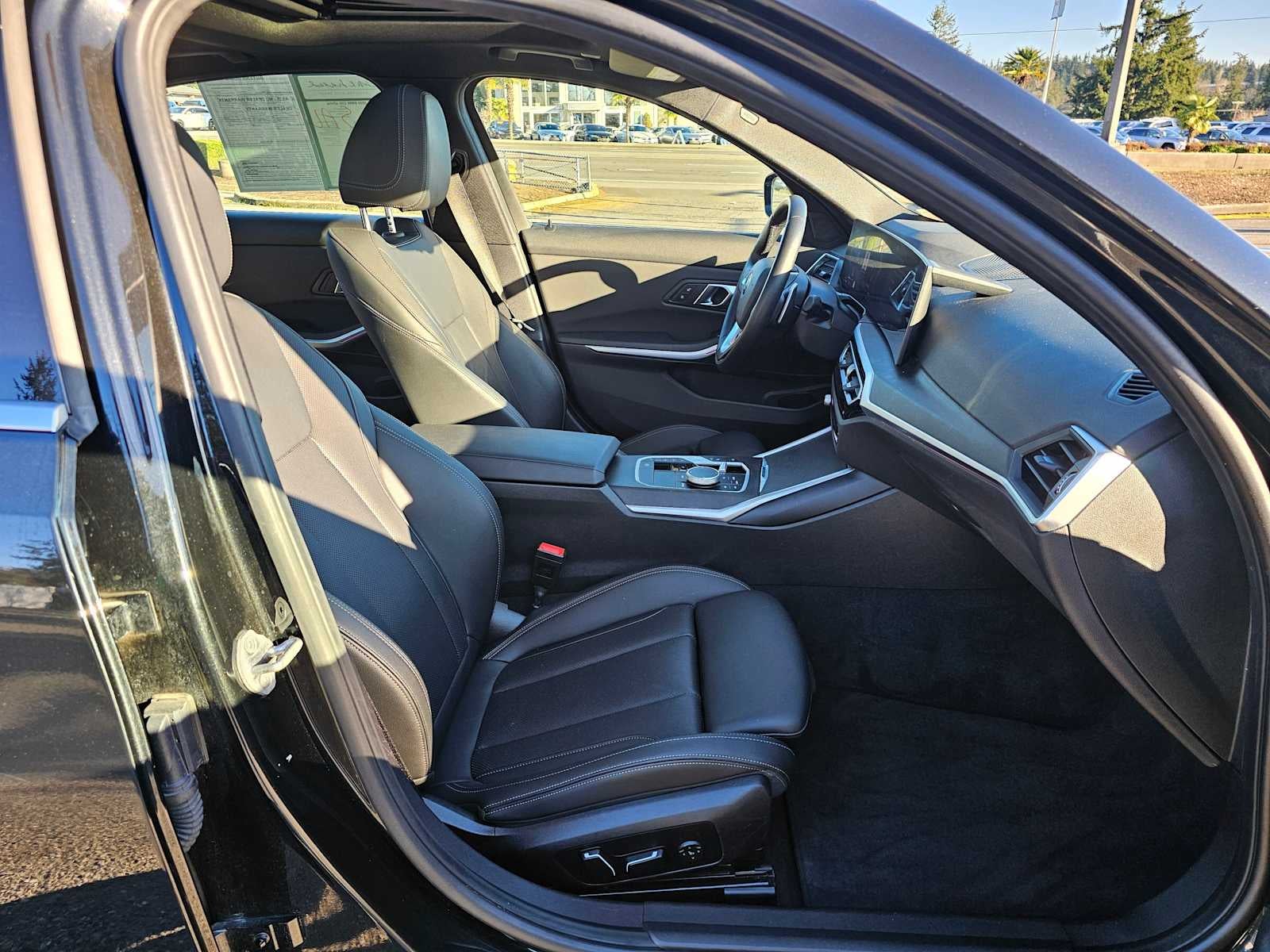 2024 BMW 330i xDrive 330i xDrive