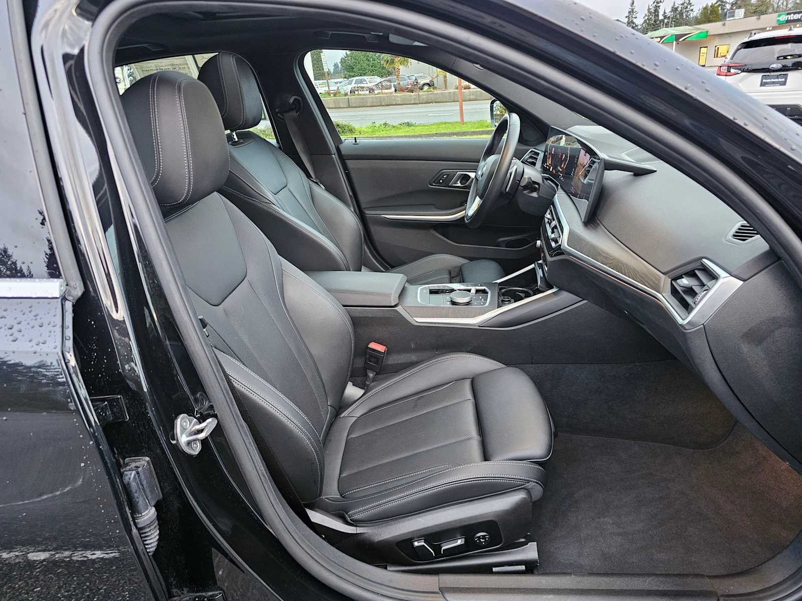 2024 BMW 3 Series 330i xDrive