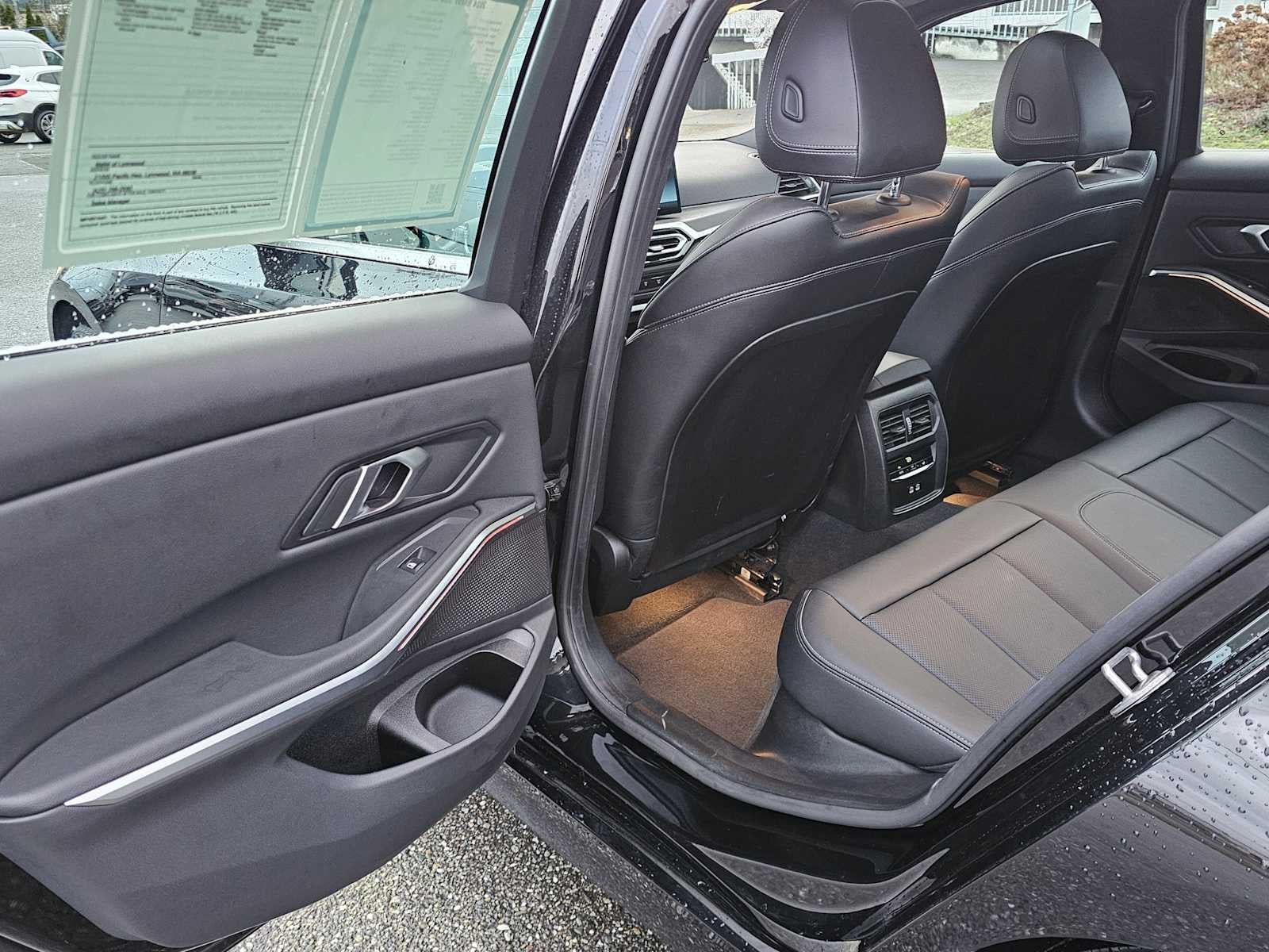 2024 BMW 3 Series 330i xDrive