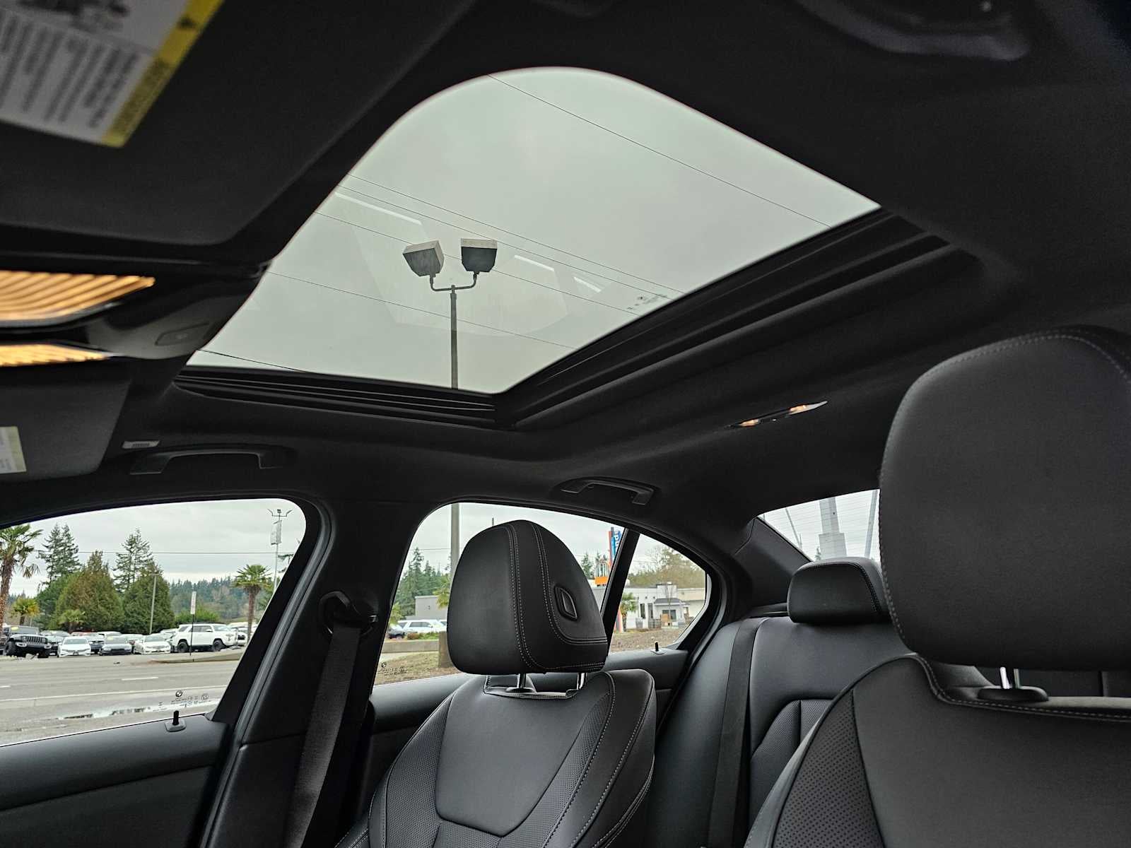 2024 BMW 3 Series 330i xDrive