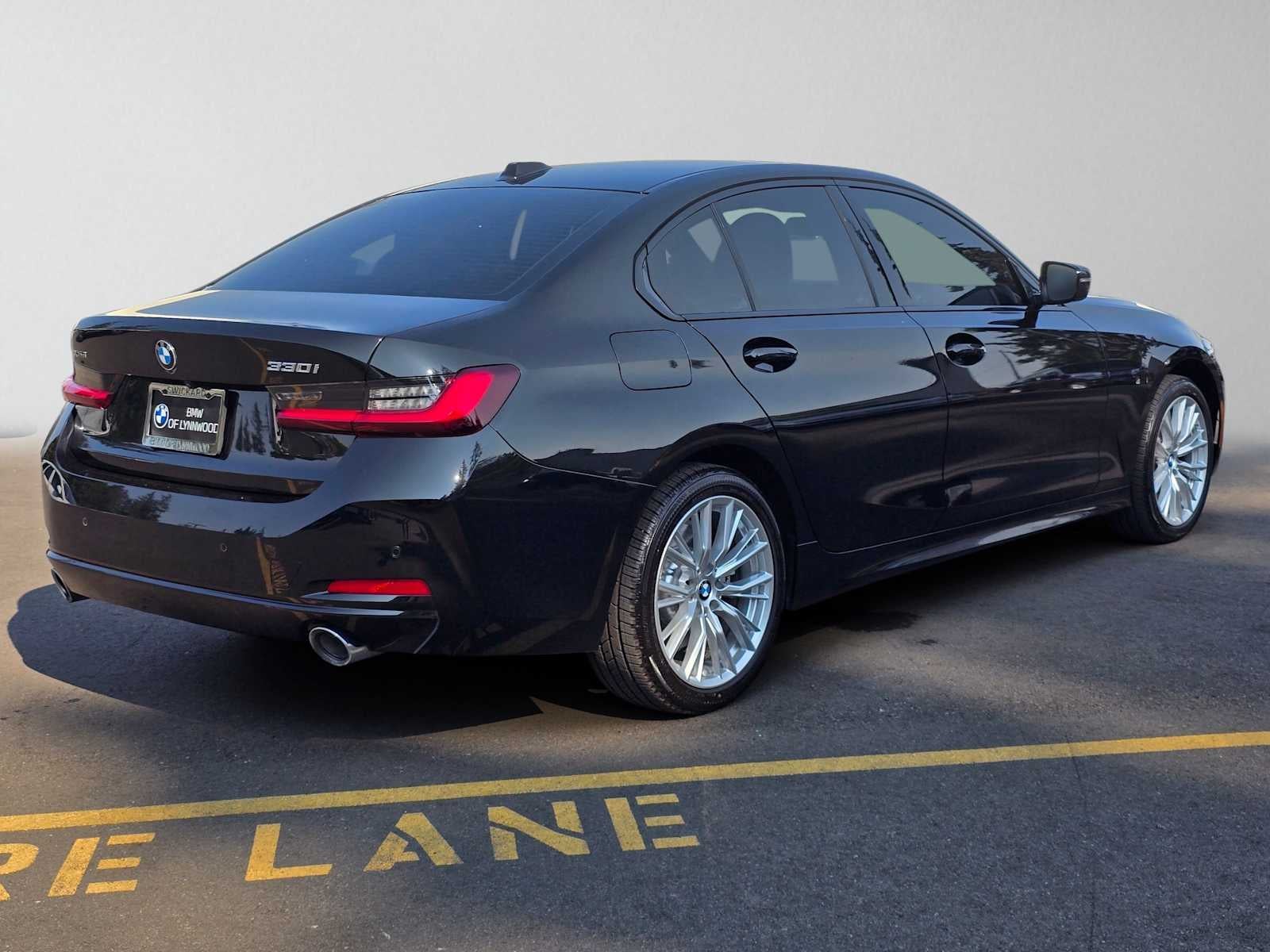 2023 BMW 3 Series 330i xDrive