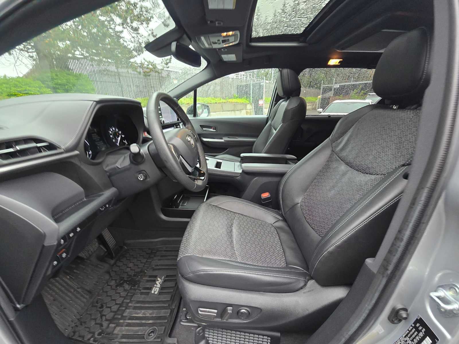 2023 Toyota Sienna XSE 25th Anniversary