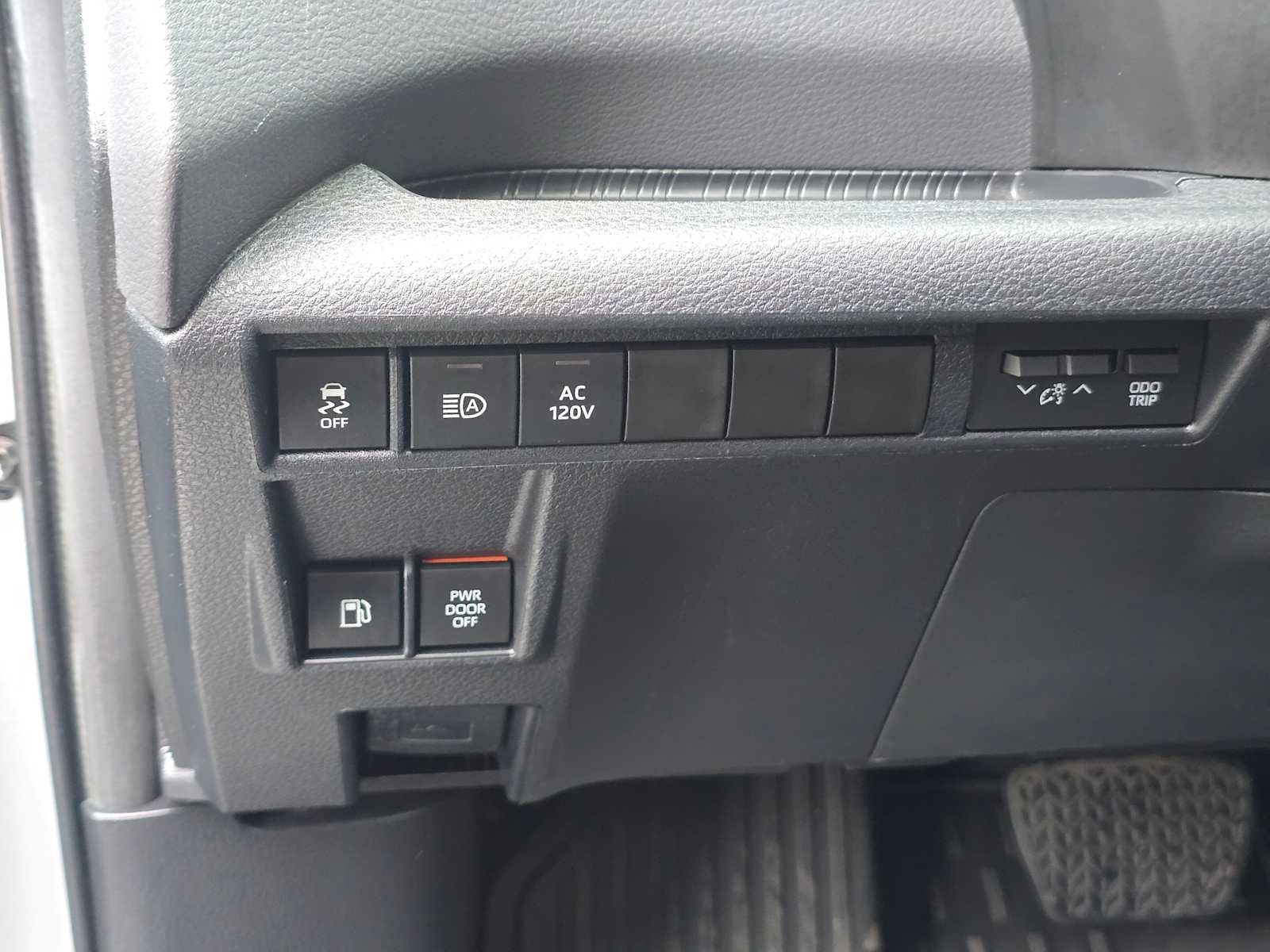 2023 Toyota Sienna XSE 25th Anniversary