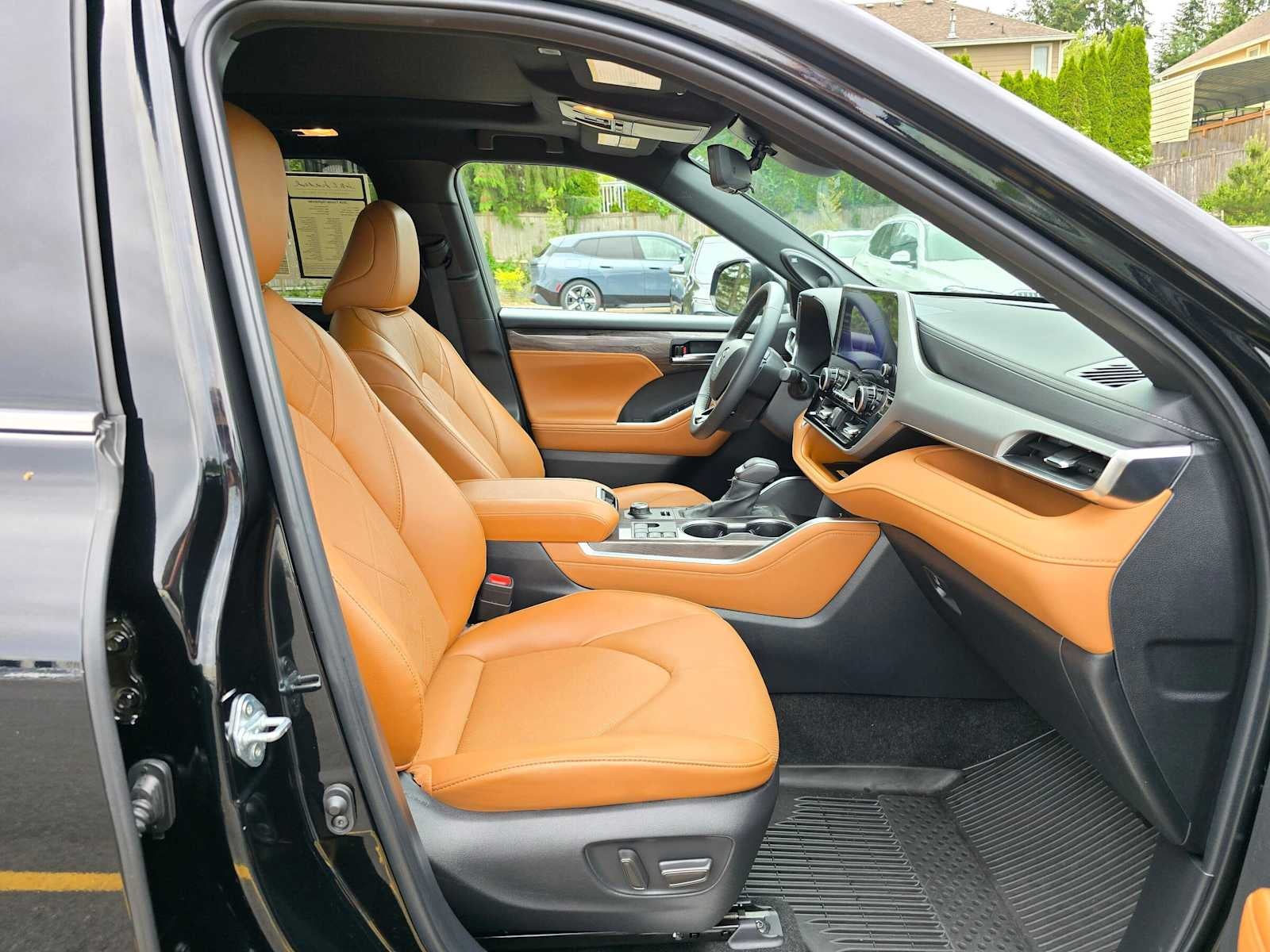 2024 Toyota Highlander Platinum