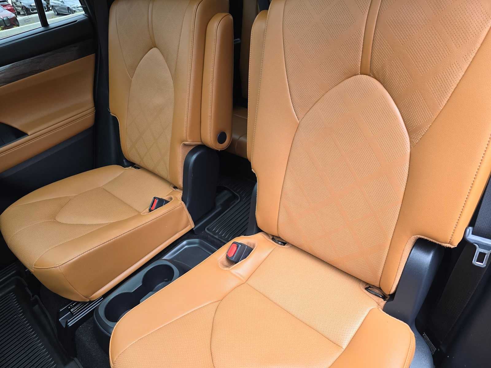 2024 Toyota Highlander Platinum