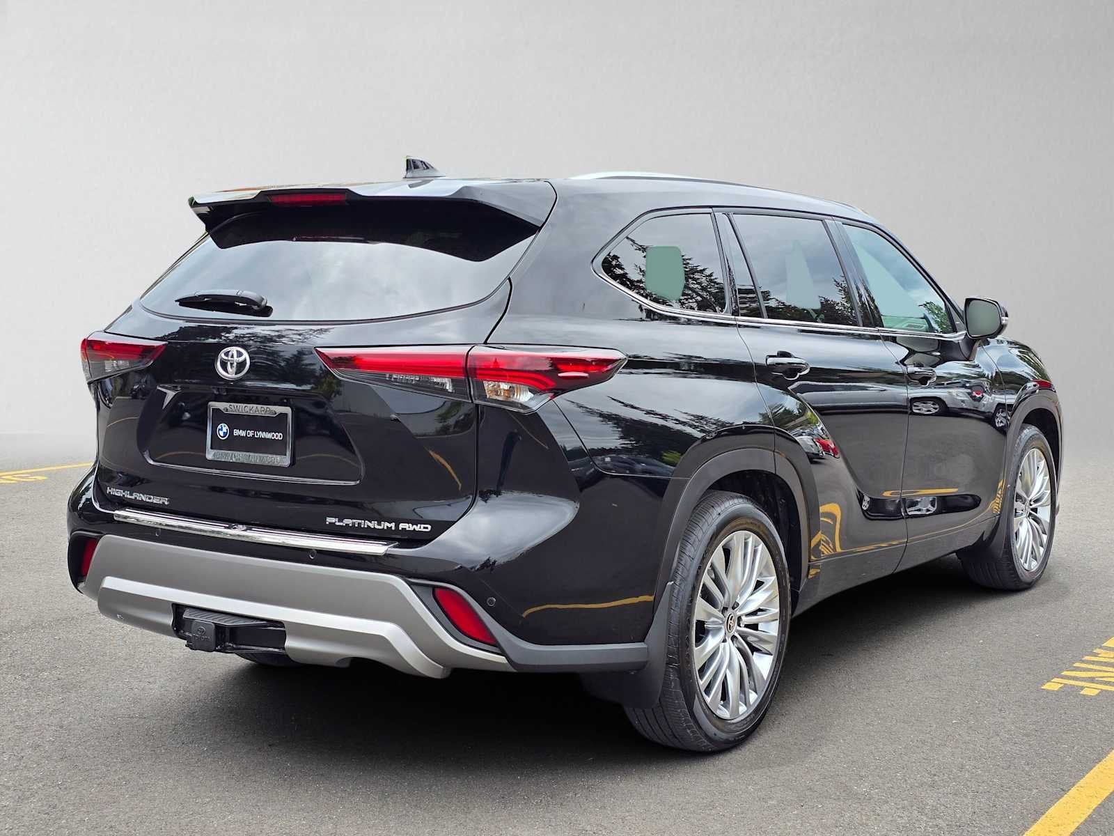 2024 Toyota Highlander Platinum