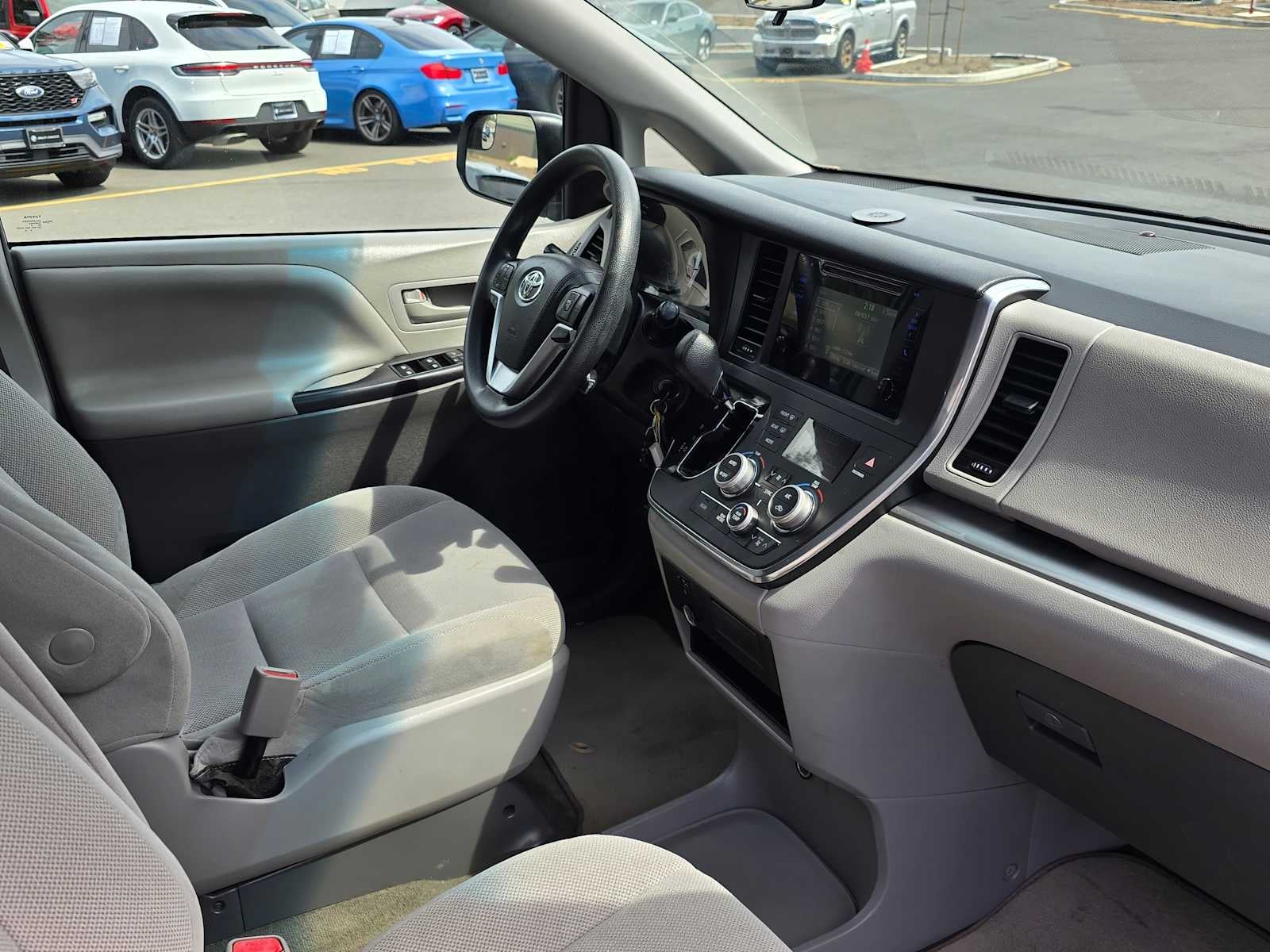 2017 Toyota Sienna L