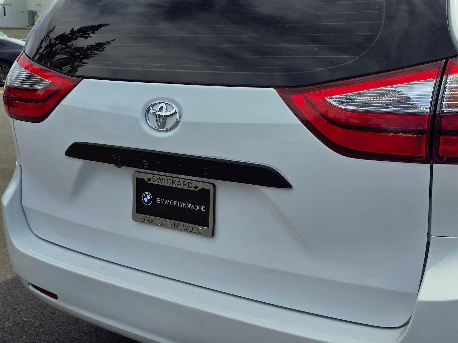 2017 Toyota Sienna L