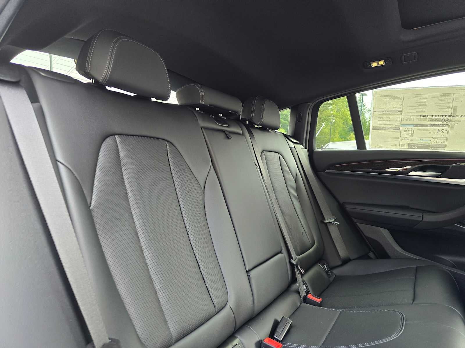 2025 BMW X4 xDrive30i