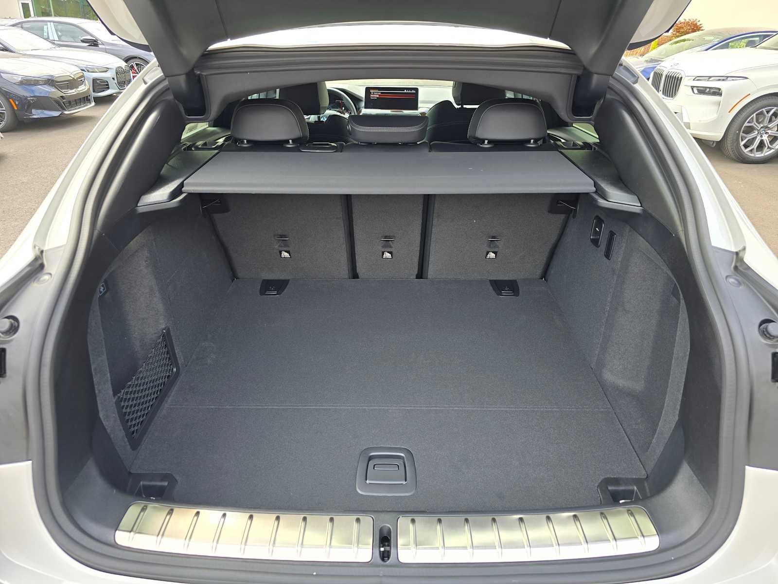 2025 BMW X4 xDrive30i