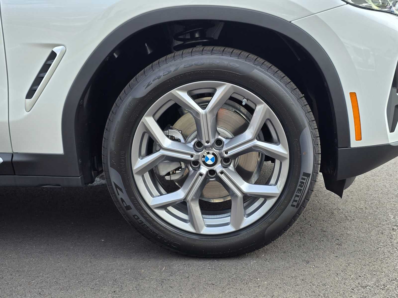 2025 BMW X4 xDrive30i