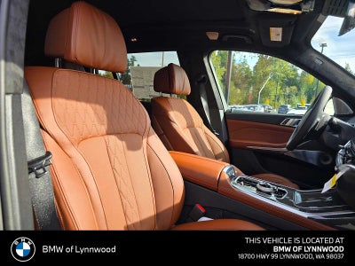 2026 BMW X7 M60i M60i
